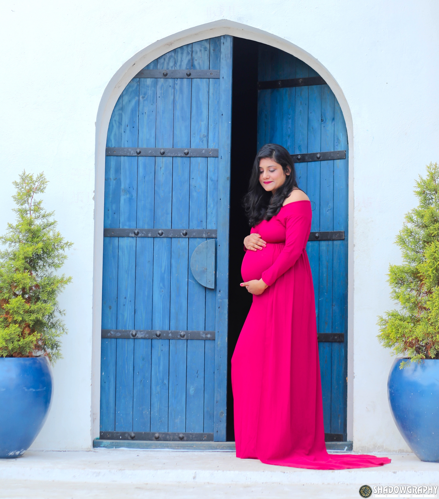 maternity shoot in Indore, maternity photographer in Indore, maternity shoot near me, maternity photographer, Pregnancy shoot in Indore,